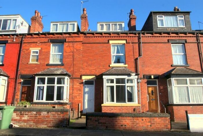 5 Bedroom Property To Rent In Beechwood View, Burley, Leeds, LS4