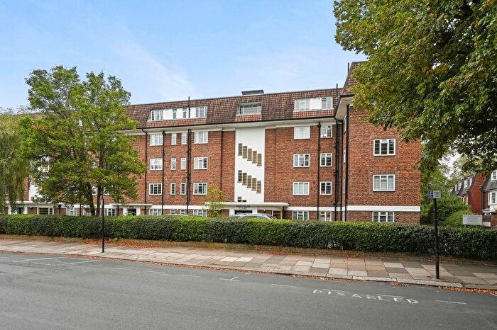 3 Bedroom Flat For Sale In Montpelier Road, Ealing, W5