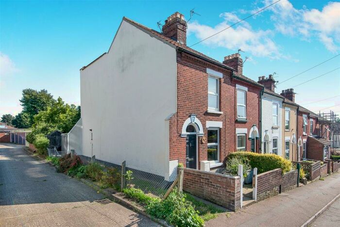 2 Bedroom End Of Terrace House To Rent In Junction Road, Norwich, NR3