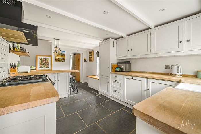 3 Bedroom Detached House For Sale In Parkmill, Swansea, SA3