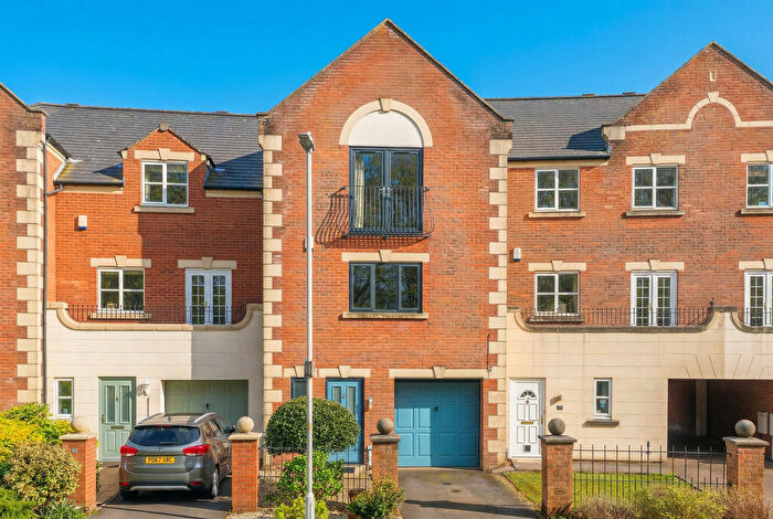 3 Bedroom Mews For Sale In Greenside, Cottam, PR4