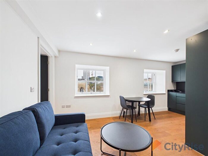 1 Bedroom Apartment To Rent In Cathedral View, East Parade, Sheffield, S1