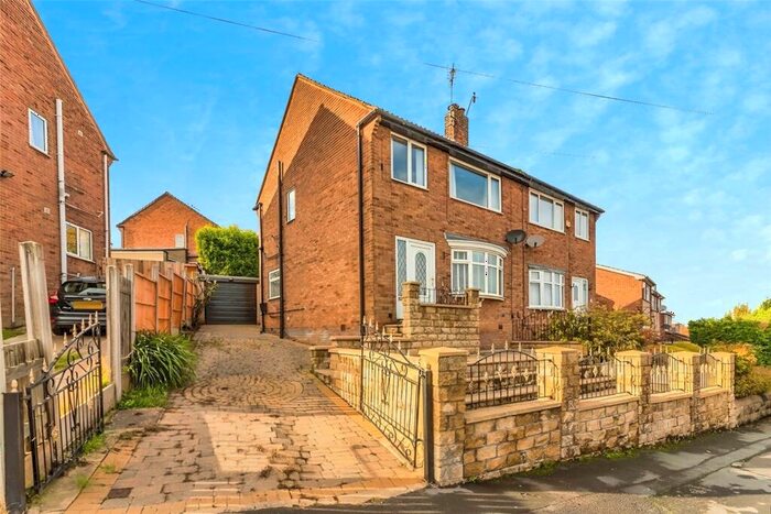 3 Bedroom Semi-Detached House To Rent In Sunnybank Crescent, Brinsworth, Rotherham, South Yorkshire, S60