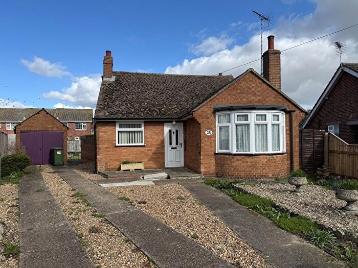 2 Bedroom Detached Bungalow For Sale In Graham Road, Felixstowe, IP11