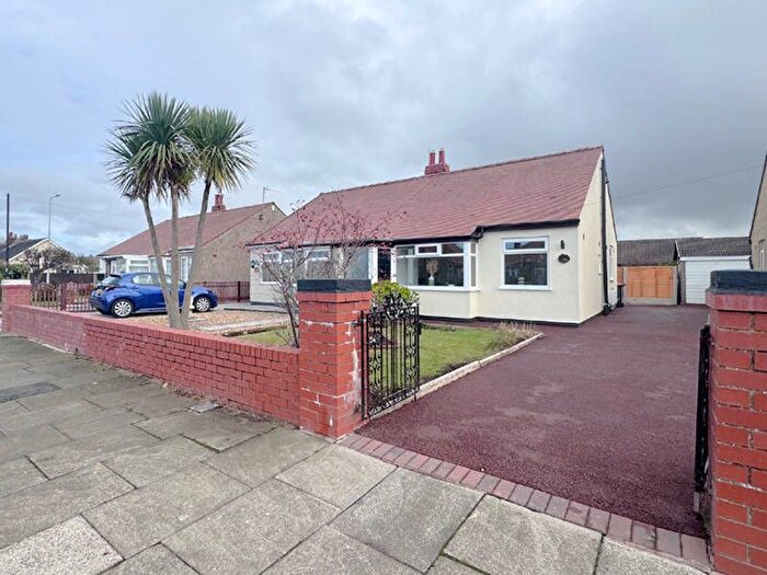 2 Bedroom Semi-Detached Bungalow For Sale In North Drive, Thornton-Cleveleys, FY5