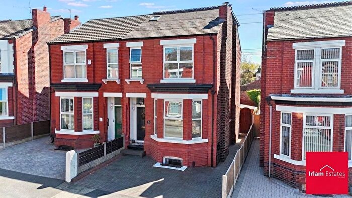 5 Bedroom Semi-Detached House For Sale In Highfield Drive, Eccles, M30