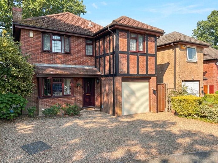 4 Bedroom Detached House For Sale In Tudor Close, Alderholt, SP6