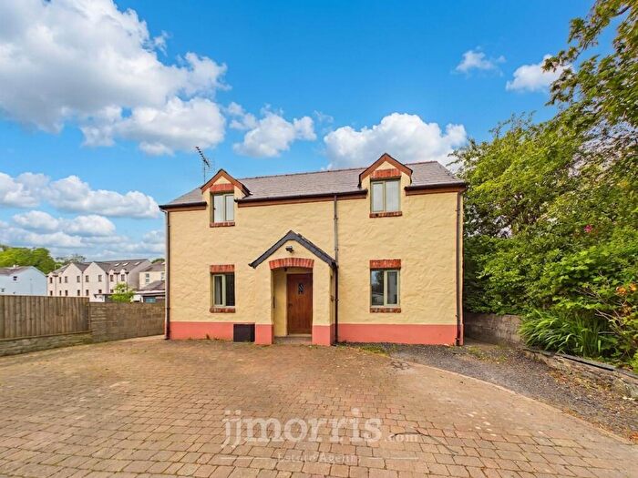 4 Bedroom Detached House For Sale In Maes Yr Afon, Goodwick, Goodwick, SA64