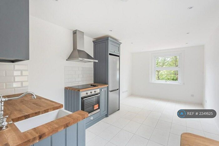 1 Bedroom Flat To Rent In Lee High Road, London, SE13