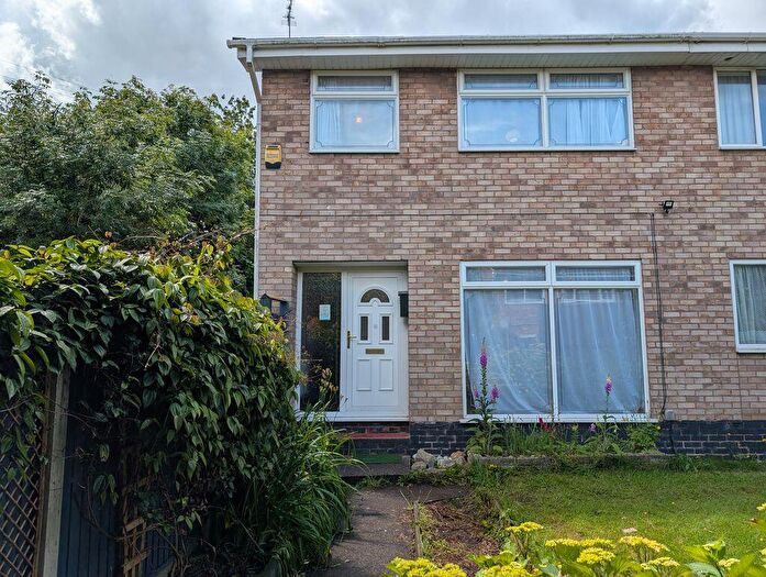 3 Bedroom Semi-Detached House To Rent In Northfield Road, Harborne, Birmingham, B17