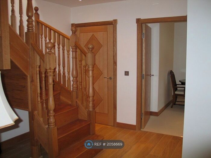 3 Bedroom Flat To Rent In Allerton Road, Mossley Hill, Liverpool, L18