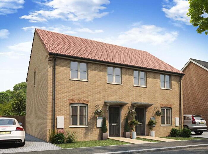 3 Bedroom Semi-Detached House For Sale In Balmoral Way, Holbeach, PE12