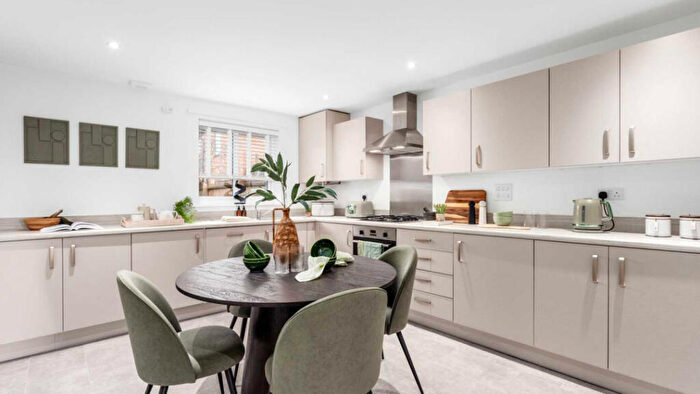 3 Bedroom Semi-Detached House For Sale In Beagle Road, Cambridge, CB3