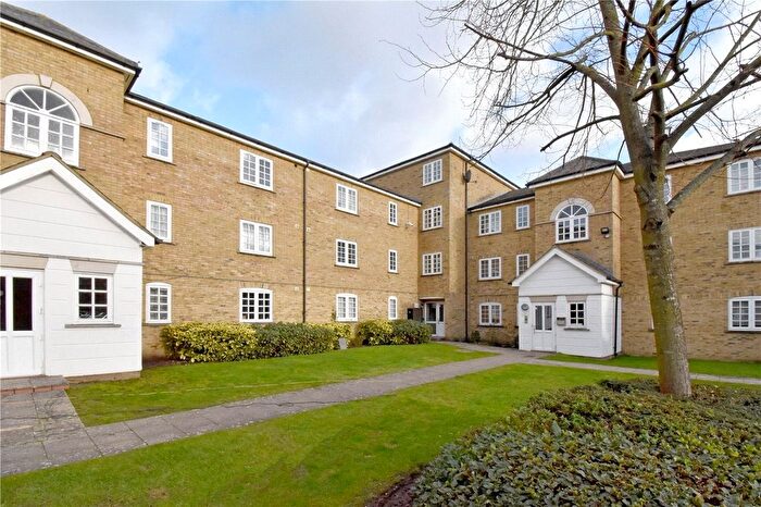 2 Bedroom Flat To Rent In Edith Cavell Way, Shooters Hill, London, SE18