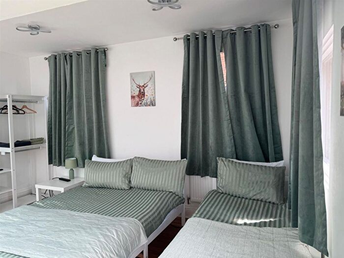 3 Bedroom End Of Terrace House To Rent In Essex Street, London, E7