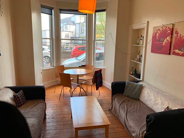 3 Bedroom Flat To Rent In Links Gardens, Edinburgh, EH6