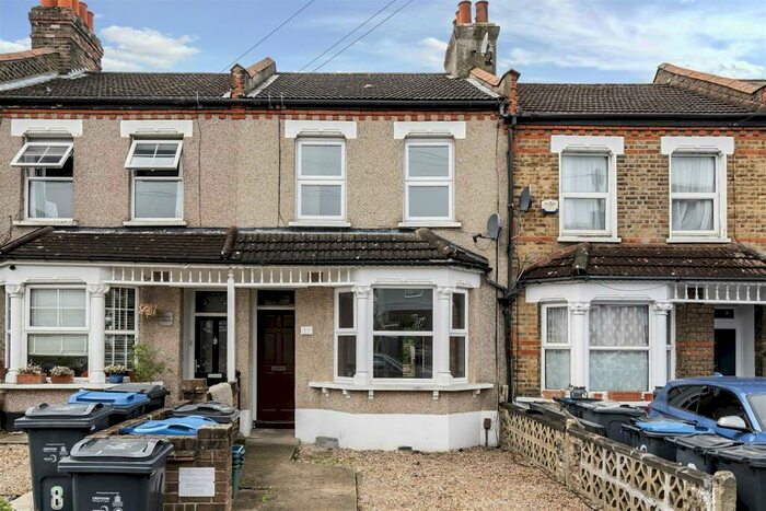 2 Bedroom Terraced House To Rent In Bensham Grove, Thornton Heath, CR7