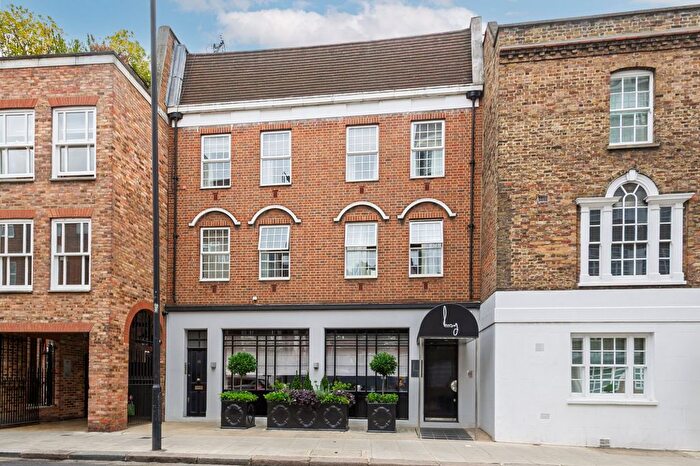 2 Bedroom Flat For Sale In Royal Hospital Road, London, SW3