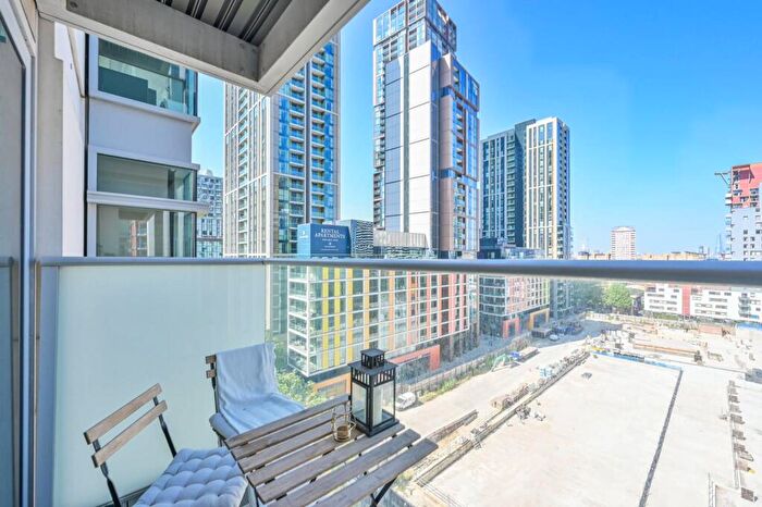 Studio To Rent In Pan Peninsula Square, Canary Wharf, London, E14