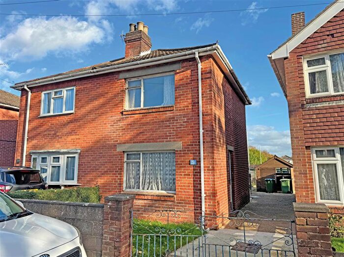 2 Bedroom Semi Detached House For Sale In Panwell Road, Southampton, SO18