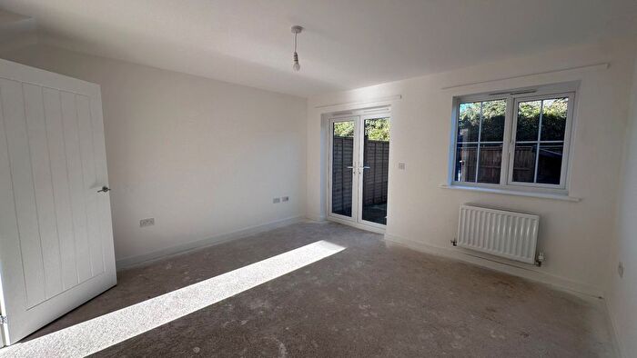 3 Bedroom Terraced House For Sale In Isleport Road, Highbridge, TA9