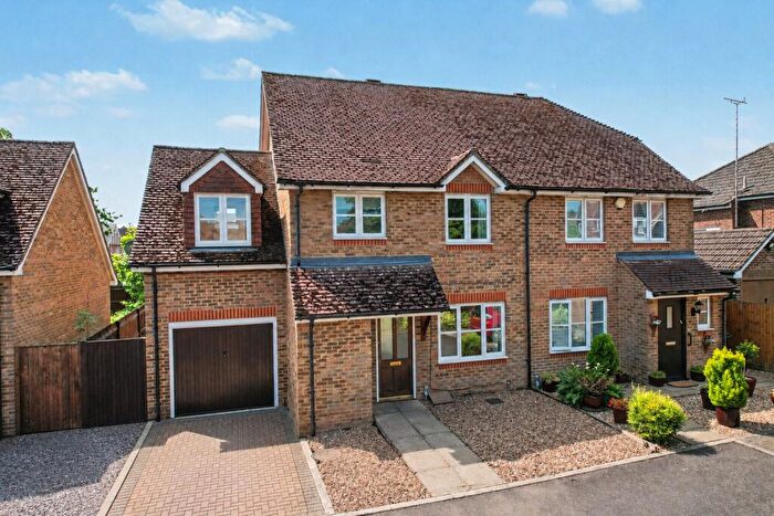 4 Bedroom Semi-Detached House For Sale In Green Croft, Badshot Lea, Farnham, Surrey, GU9