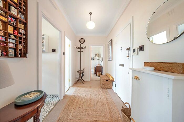 1 Bedroom Flat To Rent In Eton Hall, Eton College Road, Belsize Park, NW3