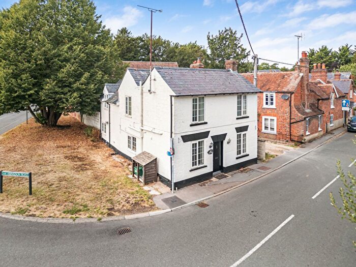 3 Bedroom Detached House For Sale In Abingdon Road, East Ilsley, Berkshire, RG20