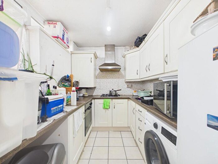 1 Bedroom Flat For Sale In Tawney Road, London, SE28
