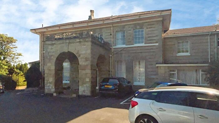 2 Bedroom Apartment For Sale In Shore Road, Bonchurch, Ventnor, PO38
