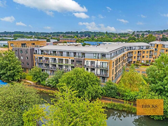 2 Bedroom Apartment To Rent In Smeaton Court, Hertford, SG13