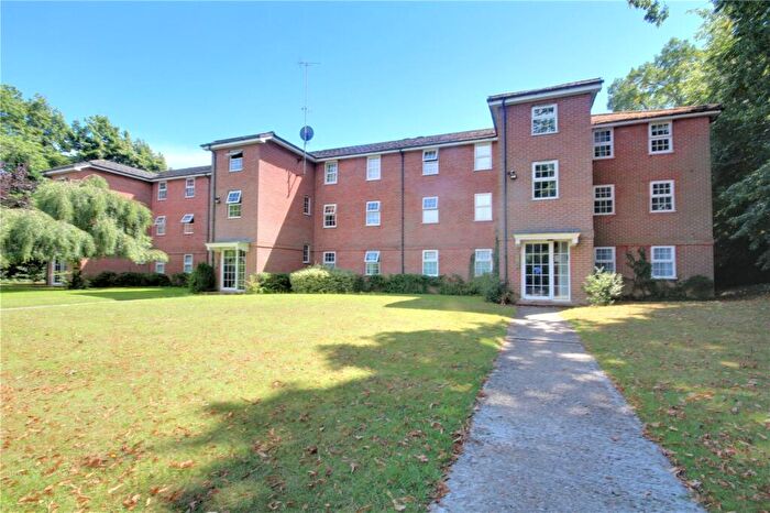 2 Bedroom Apartment To Rent In Armadale Court, Westcote Road, Reading, Berkshire, RG30