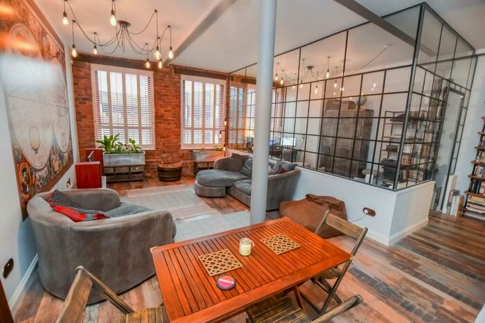 2 Bedroom Flat To Rent In Smithfield Buildings, Tib Street, Northern Quarter, Manchester, M4