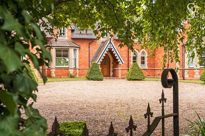 5 Bedroom Detached House For Sale In Ickleton Road, East Challow, OX12