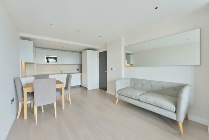 1 Bedroom Apartment To Rent In Wharf Road London, N1