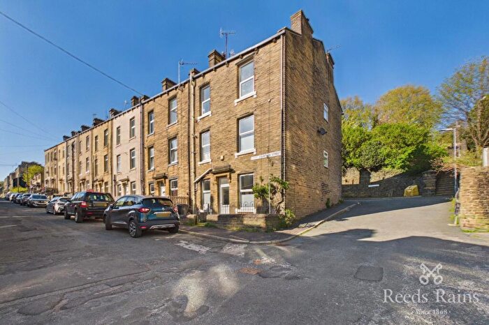 3 Bedroom Terraced House For Sale In Upper Fountain Street, Sowerby Bridge, West Yorkshire, HX6
