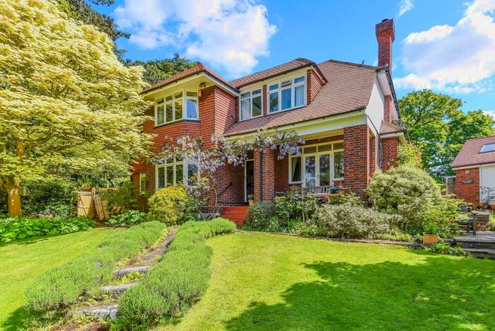 5 Bedroom Detached House To Rent In Ditton Grange Drive, Long Ditton, KT6