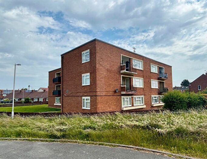 2 Bedroom Apartment For Sale In Town Meadow Lane, Wirral, CH46