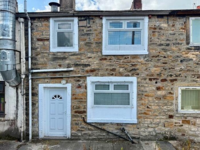 2 Bedroom Flat To Rent In Colne Road, BB9