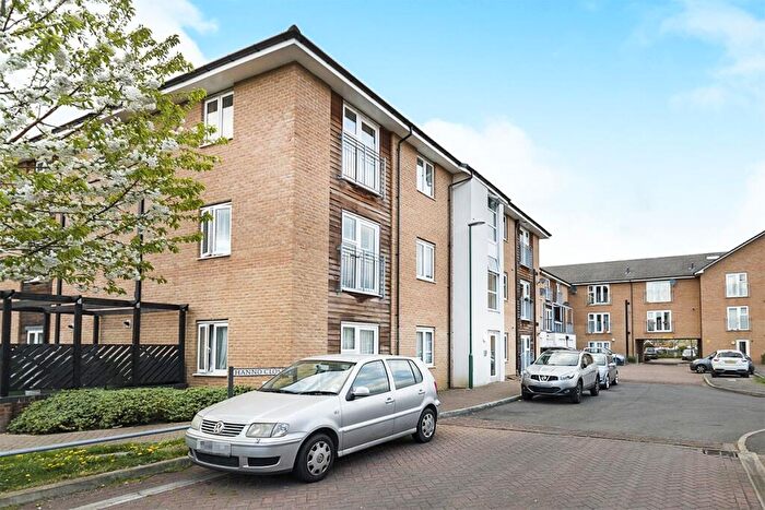 2 Bedroom Flat To Rent In Heron Way, Wallington, Surrey, SM6