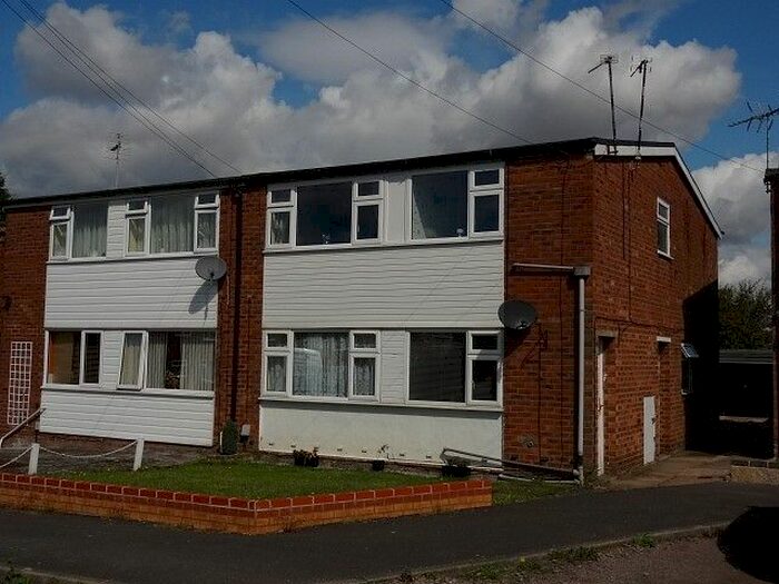 2 Bedroom Flat To Rent In Fieldview Close, Exhall, Coventry, CV7