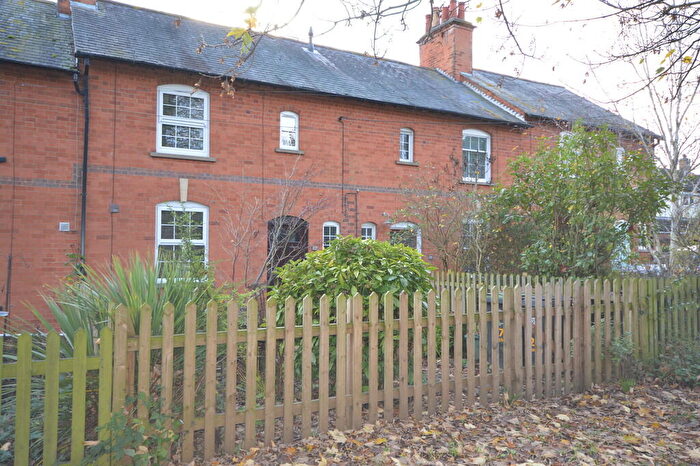 2 Bedroom Cottage To Rent In Islip, NN14