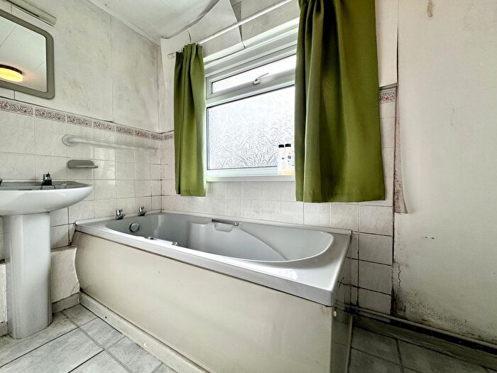 3 Bedroom End Of Terrace House For Sale In Coplestone Street, Mountain Ash, CF45