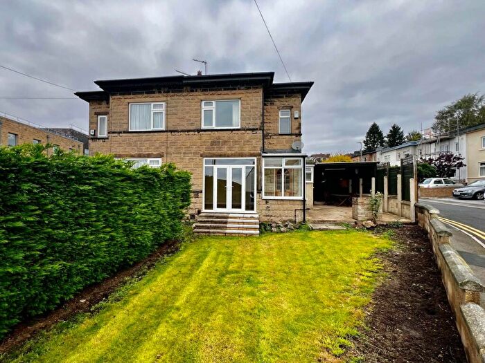 3 Bedroom Semi-Detached House To Rent In Bank Avenue, Horsforth, Leeds, West Yorkshire, LS18