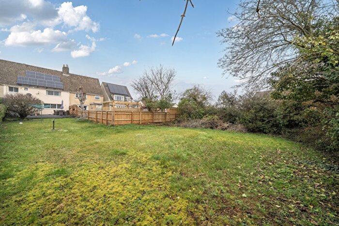 3 Bedroom Terraced House For Sale In Rock Road, Carterton, Oxfordshire, OX18