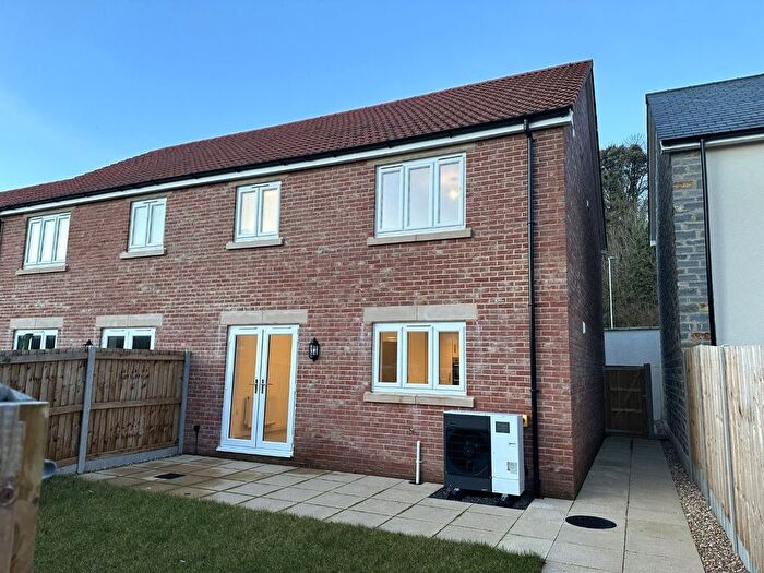 3 Bedroom Semi-Detached House To Rent In Bartons Close, Bawdrip, Bridgwater, TA7