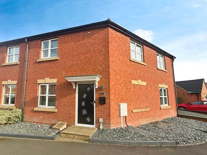 4 Bedroom Semi-Detached House For Sale In Greenshank Road, Warsop Vale, Mansfield, NG20