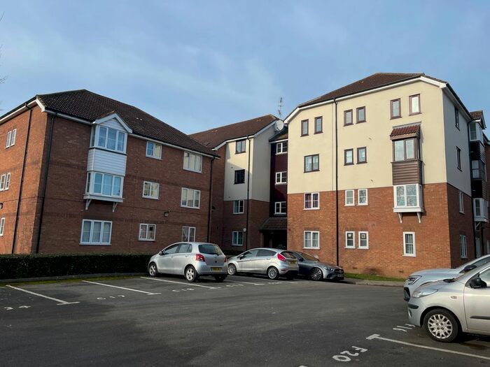 1 Bedroom Flat To Rent In Elmore Close, Wembley, HA0