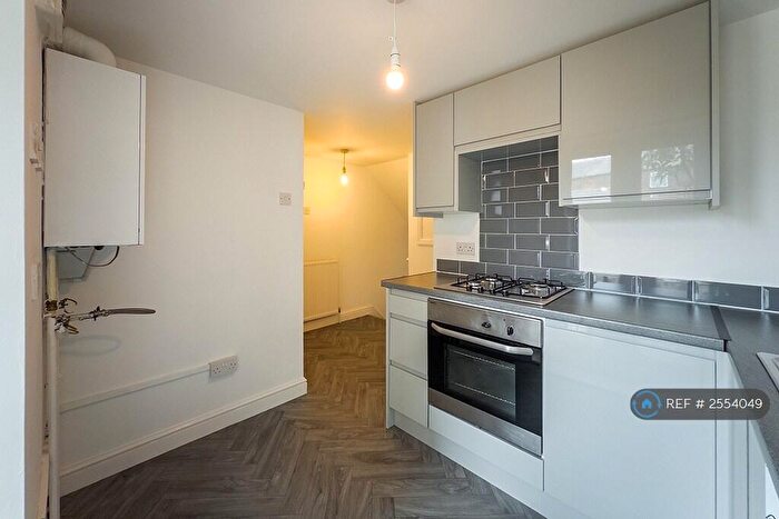 1 Bedroom Flat To Rent In Stamford Arcade, Ashton-Under-Lyne, OL6