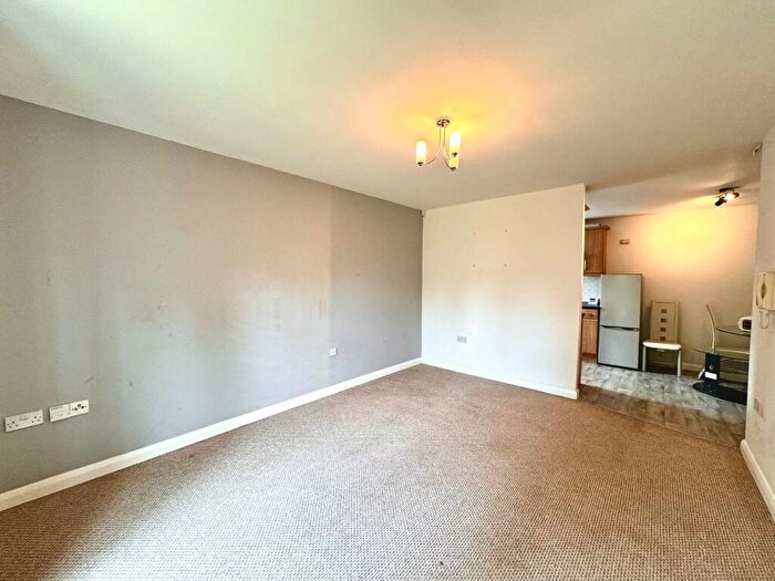 2 Bedroom Flat For Sale In Greenbrook Road, Burnley, BB12